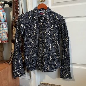 Woman's pearl snap rodeo shirt